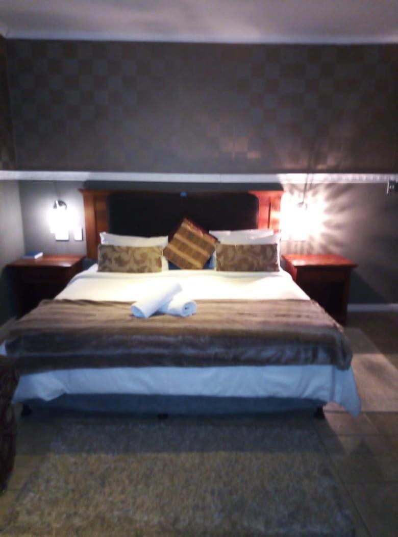 Bread And Barrel Guesthouse Bellville Кейптаун Екстериор снимка
